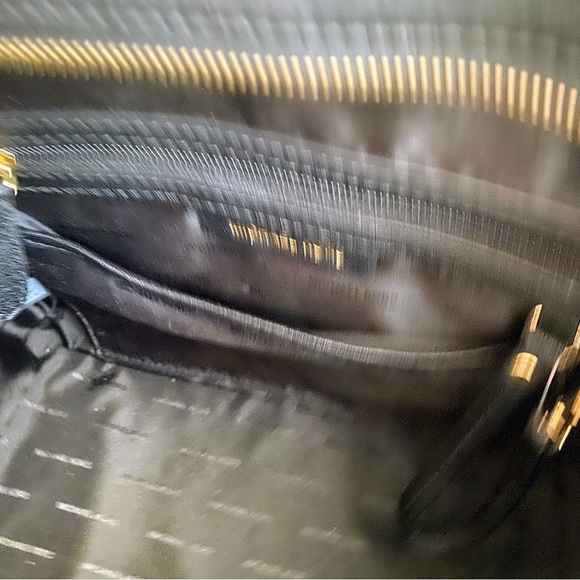 Michael Kors New Hamilton Traveler Black Handbag - Picture 7 of 10